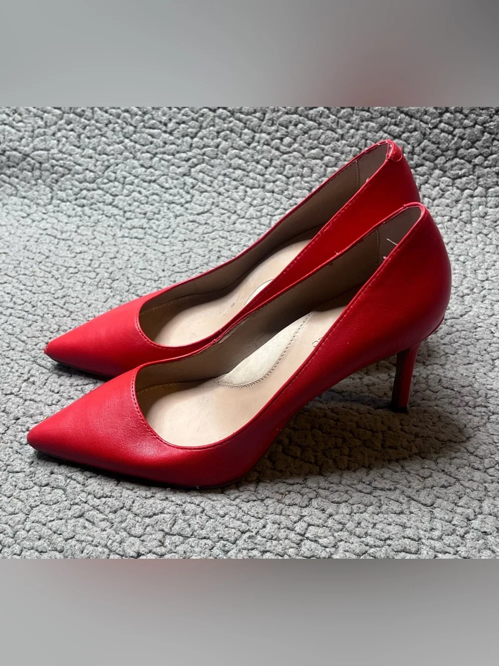 Banana Republic Pointed Toe Heels Women’s Size 7 Red 4 Inch Heels
